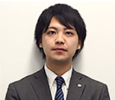 営業担当　高山